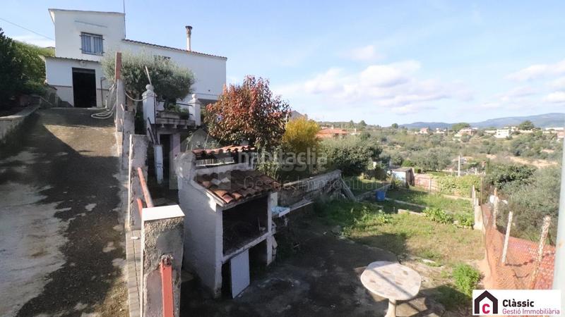 Foto f4afead6-3359-4d7c-824d-4b929e225f2d. Casa amb calefacció a Les Martines Terrassa