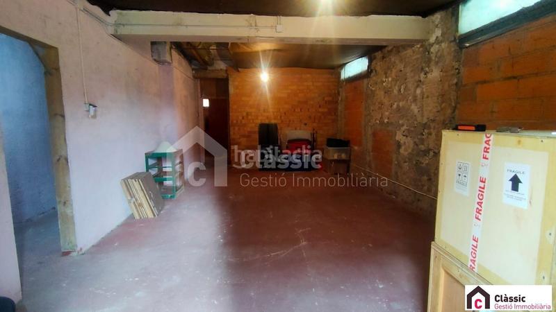 Foto 24c3c41f-7ebe-4566-8c8e-8de1c2bbb4c3. Local comercial local o loft venta 182m2 en Sallent
