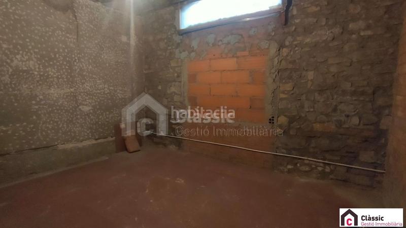 Foto ed390e17-567f-44ac-aaa5-c5e0a0ade1f9. Local comercial local o loft venta 182m2 en Sallent