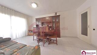 Flat in Les Arenes - La Grpia - Can Montllor. Oportunidad! piso ecmico 3hab...