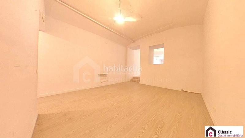 Foto 9f484dfd-835c-431e-a121-2dbf962de962. Local comercial  en carrer la palla 100 m. en Terrassa