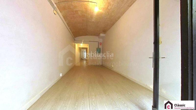 Foto a4a8dd3e-4454-48bb-b13a-dc320e5ea0f3. Lloguer local comercial a Barri del Centre Terrassa