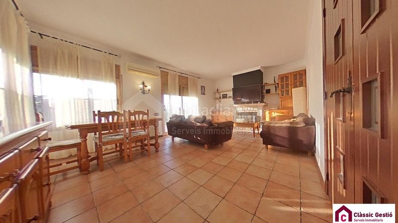 Foto 67a00de4-0c15-4933-b9a8-a59002377231. Casa amb calefacció piscina a Olesa de Montserrat