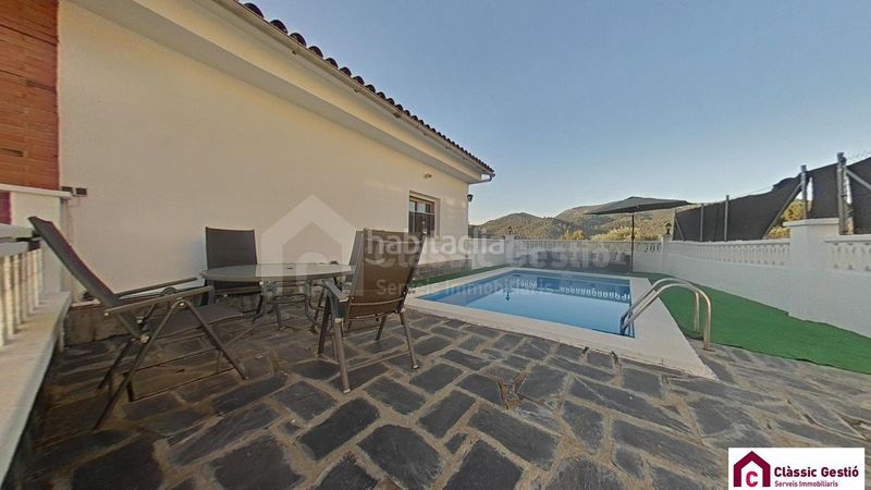 Foto 74fc9d45-28bd-4ed8-b5cb-2815e66c845f. Casa amb calefacció piscina a Olesa de Montserrat