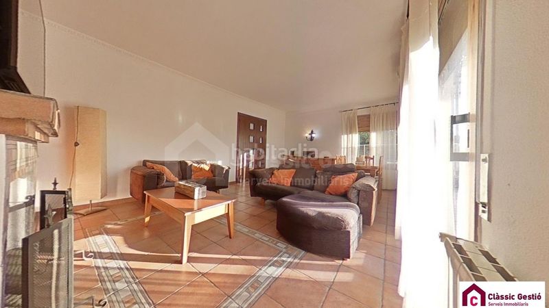 Foto aae822c1-93d5-48e7-b64c-0d4fdcdb85a5. Casa amb calefacció piscina a Olesa de Montserrat