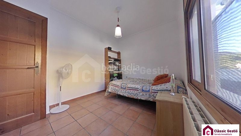Foto bbfcaff3-65b3-45ee-83d2-79c3d6868d84. Casa amb calefacció piscina a Olesa de Montserrat