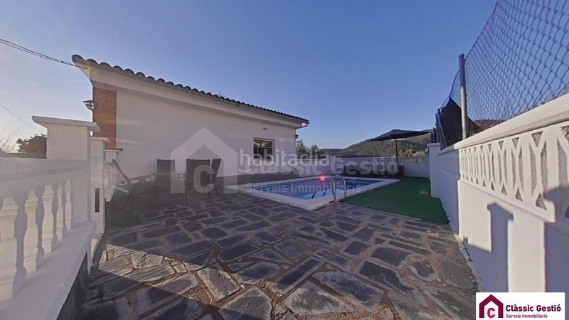 Foto ee10fe54-c91a-474f-a3d7-23de45eb78bf. Casa amb calefacció piscina a Olesa de Montserrat