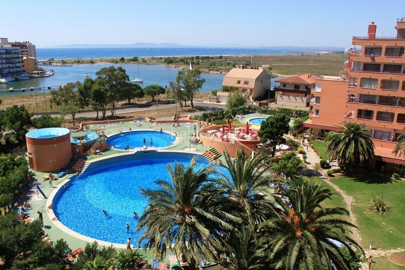 Foto a9686e9d-a6c1-4edd-81d7-71a15b1c3efd. Estudi amb piscina a Santa Margarida Roses