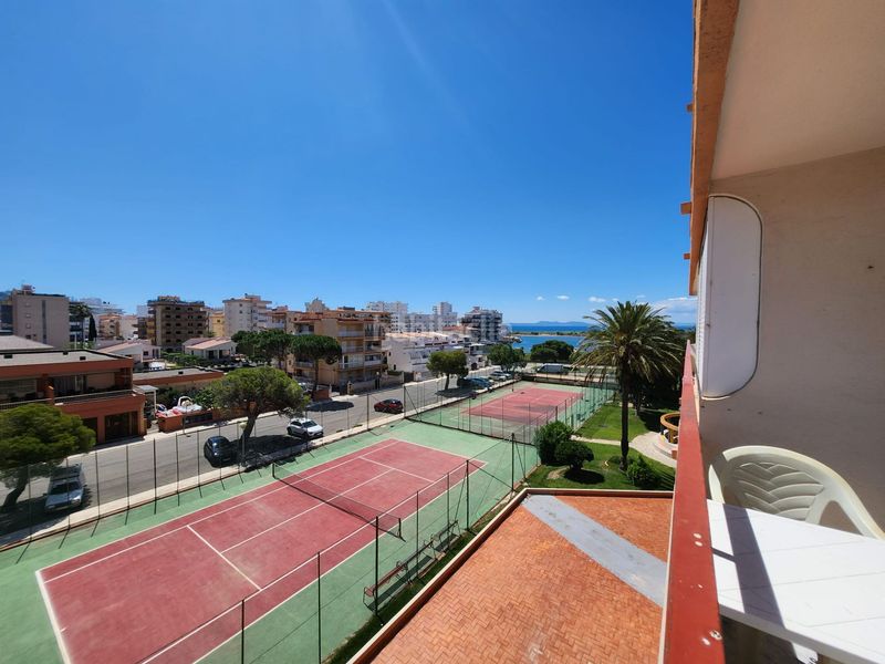 Foto 997b0844-ac60-4fb0-b37d-6fd810bd1955. Estudi amb piscina a Santa Margarida Roses