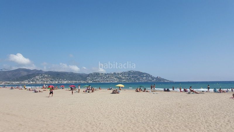 Foto 6679c0fe-e341-4351-8fa6-ce5aed954d3d. Pis amb piscina a Santa Margarida Roses