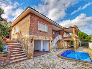 Casa in Canyelles. Casa en canyelles  lloret de mar con licencia turistica oportuni