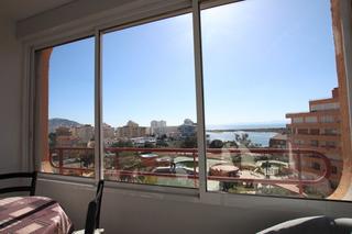Appartement à Santa Margarida. Estudio cabina vista mar