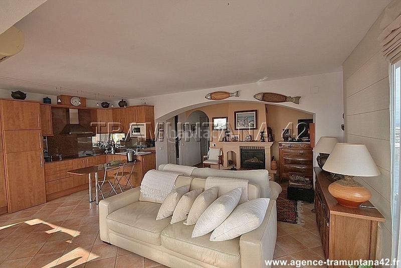 Foto 2a8a30ac-97bd-4227-8a7a-aa5bf63461eb. Ático piso con 65 m2 de terraza vista mar en Santa Margarida Roses