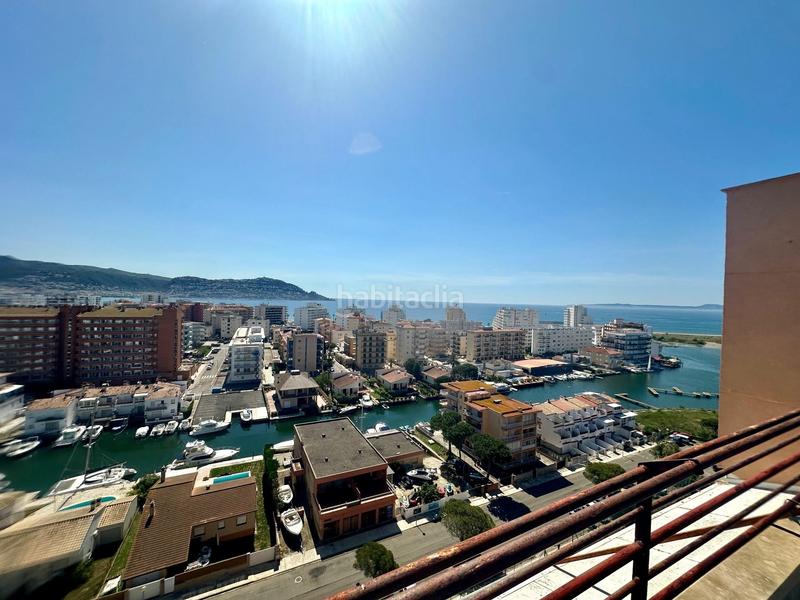Foto d8f0556a-1914-4b16-96ac-ea0a567e83e0. Ático piso con 65 m2 de terraza vista mar en Santa Margarida Roses