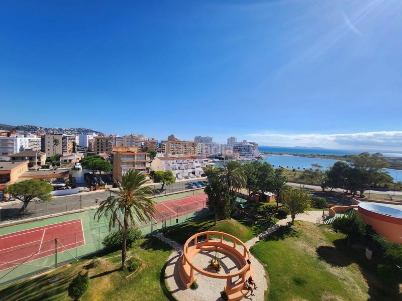Foto db6eee6a-79b8-44cd-ab95-7a4f4ad58185. Estudio  vista mar en Santa Margarida Roses