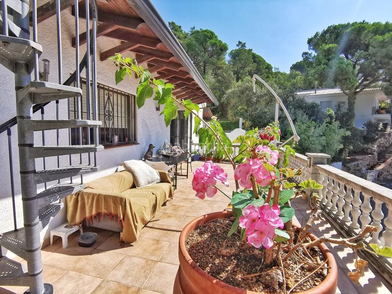 Foto 1929143b-d631-4e0a-a32f-1761093cad12. House with heating parking in Canyelles Lloret de Mar