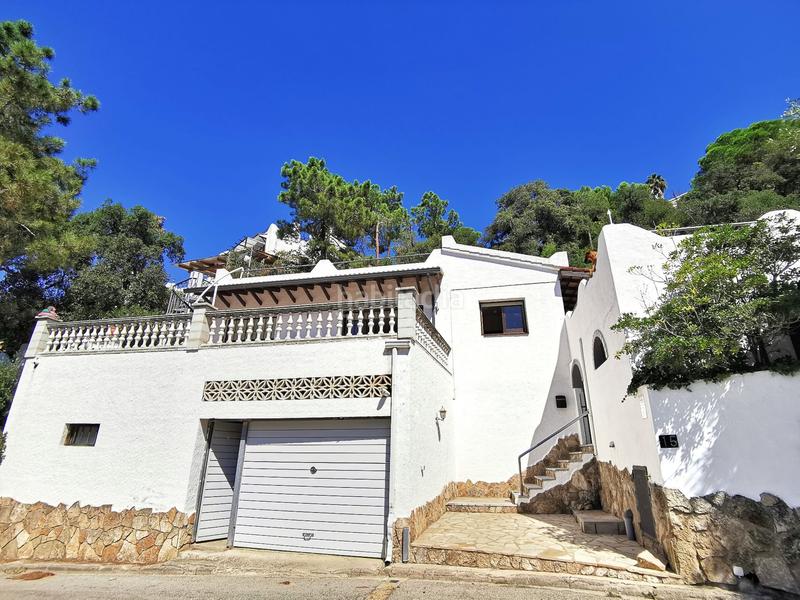 Foto cce7cb5f-d85b-4122-aede-22d36360399f. House with heating parking in Canyelles Lloret de Mar