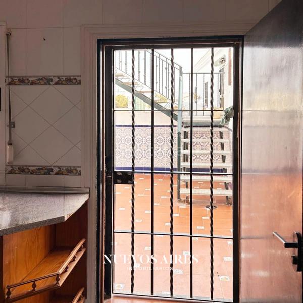 Foto c4e9e658-226d-4a97-ad30-94ae6506085b. Casa adossada amb aparcament a Centro Chipiona