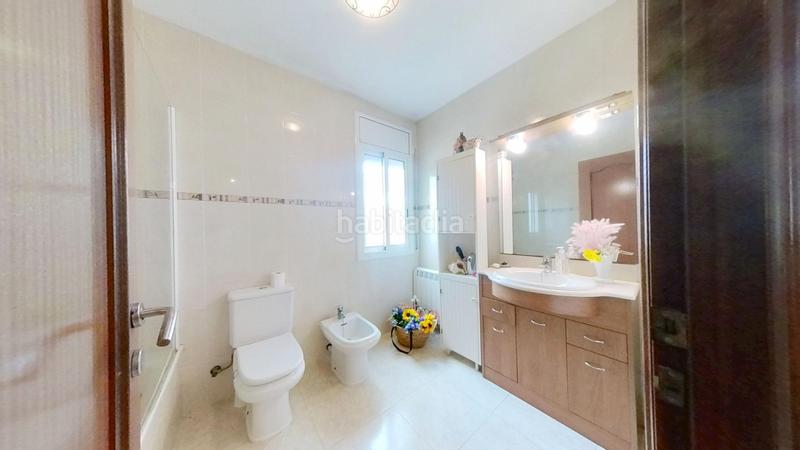 Foto e6a23fe2-34e2-4a62-be65-b88d2dc3e5eb. Casa adosada esquinera en mas romeu en Calafell poble Calafell