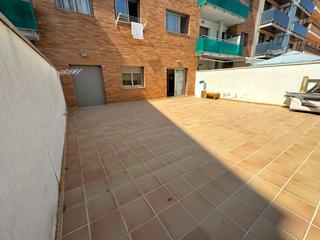 Planta baixa  Calle josep irla bosch-cintoi. Luz, espacio y terraza el piso que estabas esperando