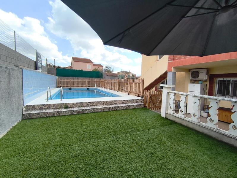 Foto 20174d2d-9ae9-4726-9bc2-982913b69f65. Chalet  en venta en urb lalzineta completamente reformada en Montferri