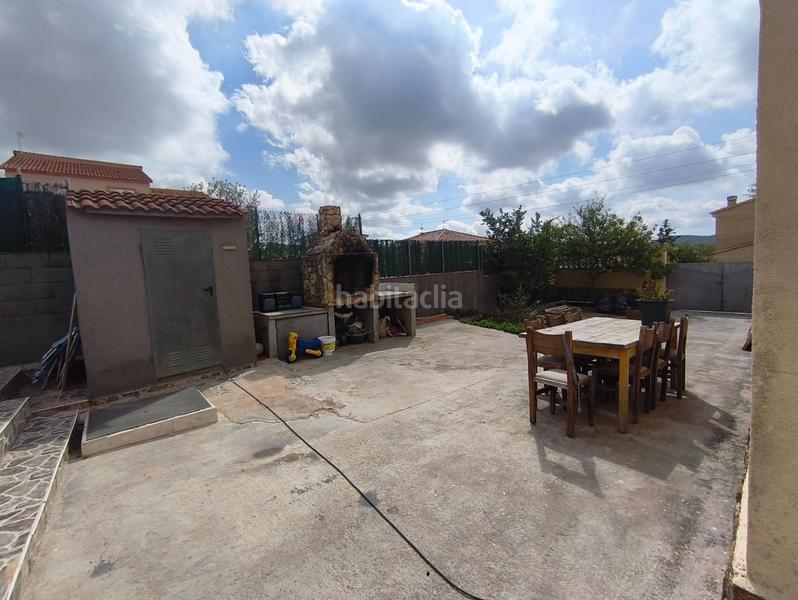 Foto 9b0f6327-c3a6-4b58-aa3d-4a6601256f7f. Chalet  en venta en urb lalzineta completamente reformada en Montferri