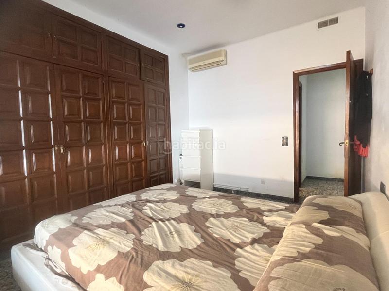 Foto 35ff7093-1de1-4690-afb6-6659d5b54353. Semi detached house with heating parking in Centre Vendrell (El)