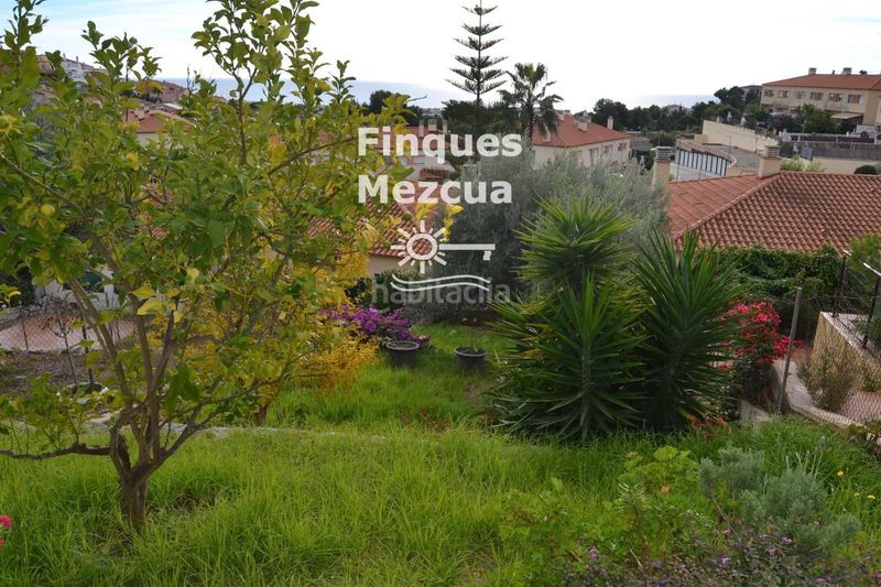 Foto 884c771f-42ea-4d0b-ae31-f4dae3e3820d. Casa adossada amb calefacció a Segur de Calafell nucli urbà Segur de Calafell