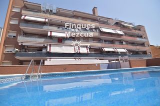 Etagenwohnung  Sant vicenç. Espectacular  piso seminuevo en el vendrell con piscina y terraz