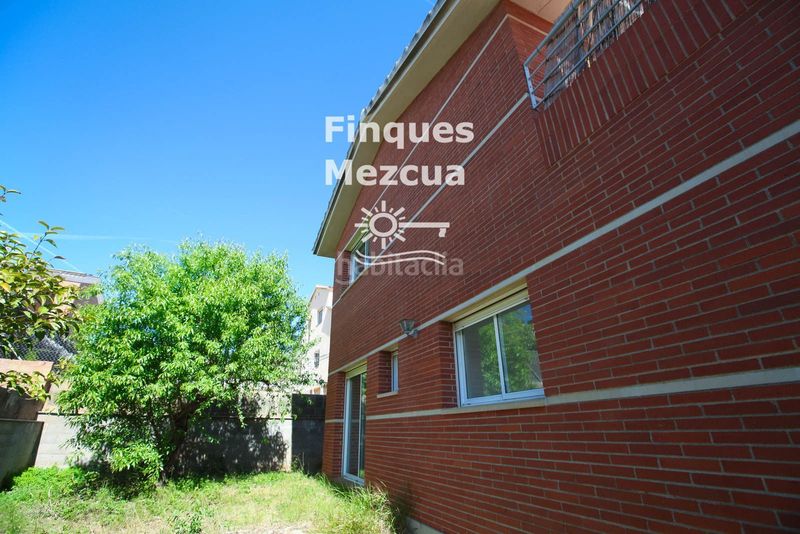 Foto e7a8c9a7-29b4-4077-9408-9d6da4c8dd28. Xalet amb calefacció aparcament a Ciutat jardí Bonanova Calafell