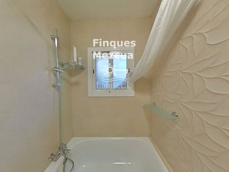 Foto f5cd09c4-0e43-458c-8215-4d8a9029f6e5. Pis a Calafell poble Calafell