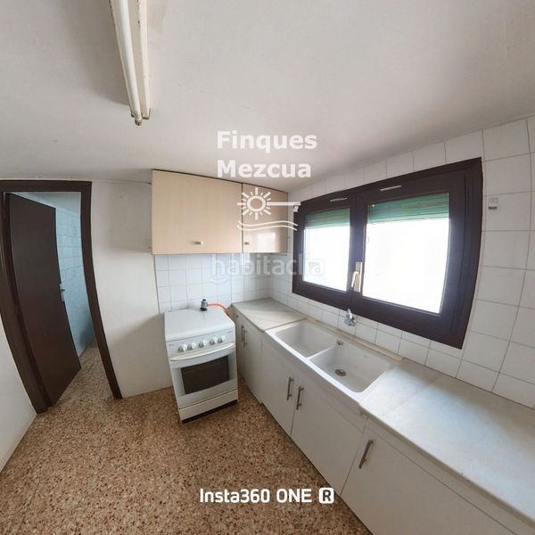 Foto 2f00b790-e5bf-448c-8b50-2353f0409b9a. Casa adossada a Bonastre