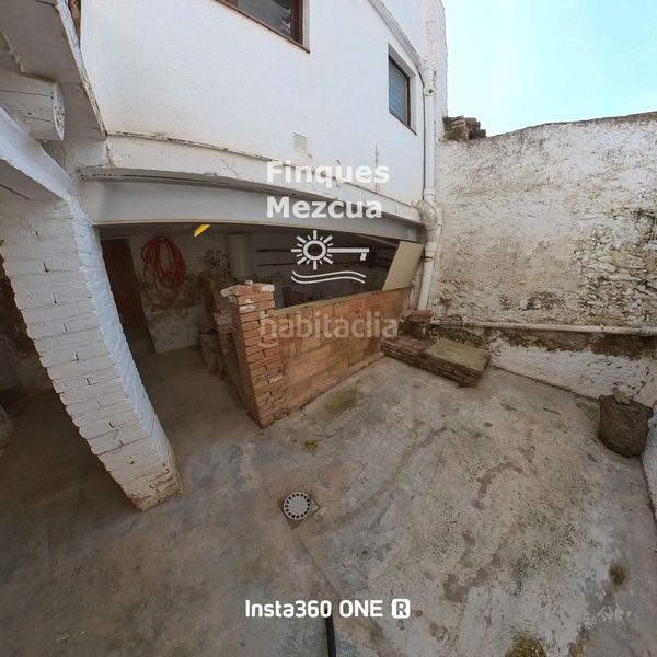 Foto bc23135c-1c66-4209-8063-d7d0bb0d2166. Casa adossada a Bonastre