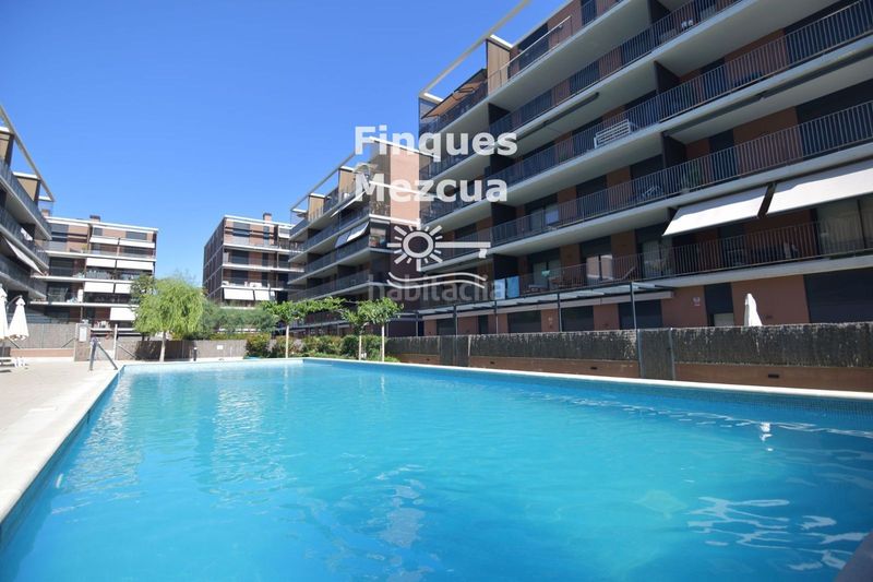 Foto 980e6398-6b15-45f0-9629-cc859e009283. Dúplex amb aparcament piscina a L´Estany Calafell
