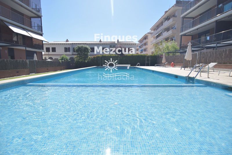 Foto c3cd4768-1240-4c3a-a021-5b69f434d370. Dúplex amb aparcament piscina a L´Estany Calafell