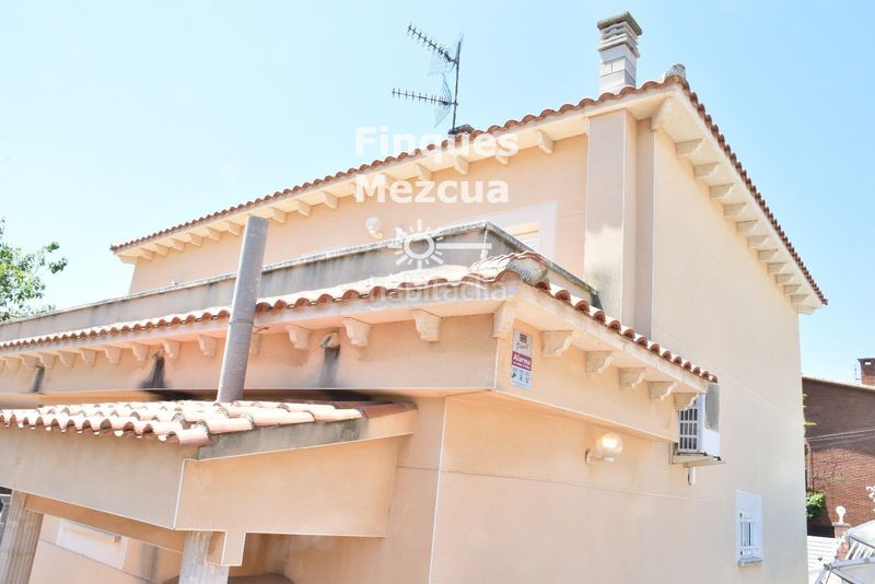 Foto 5d5ee579-b2e8-4e26-bee7-4d94e71a12c4. Xalet amb calefacció aparcament piscina a Bonavista Vendrell (El)