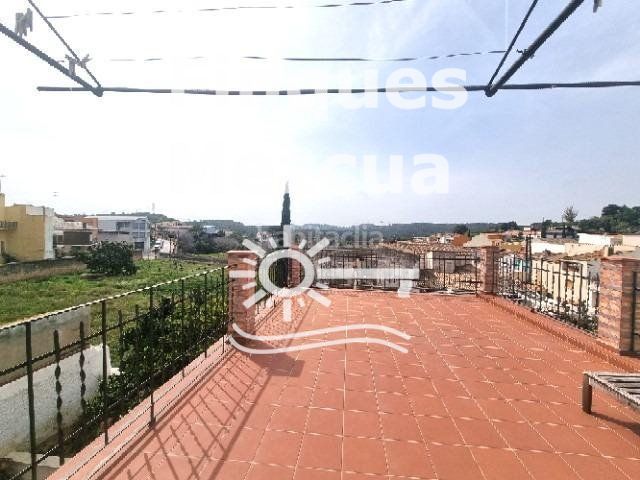 Foto d2042e5a-640c-4014-9db0-4f28af70ad44. Xalet amb calefacció aparcament a Salomó