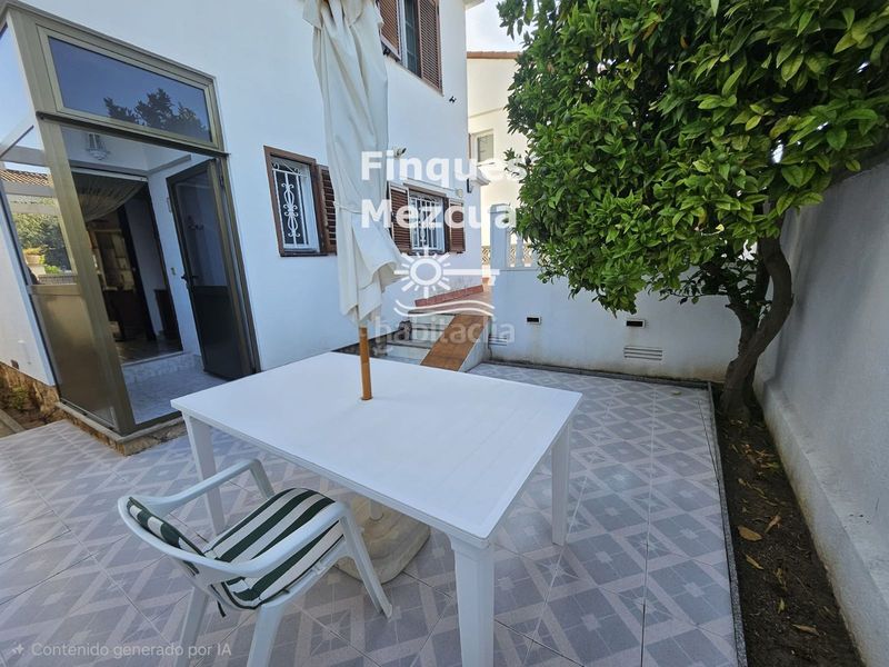 Foto 1e753343-ca19-42d0-b39b-cf93fcf54541. Casa amb calefacció aparcament a Marítima Sud Torredembarra