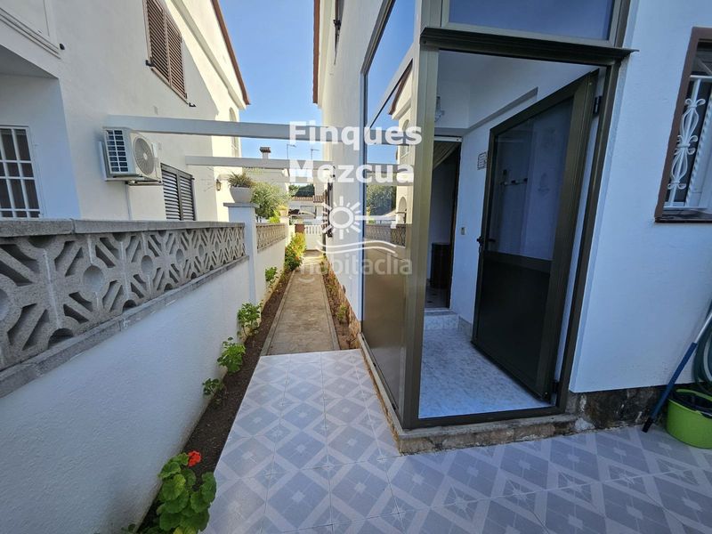 Foto 3d542fc0-fddf-4237-bbd3-36f546b7fee4. Casa amb calefacció aparcament a Marítima Sud Torredembarra