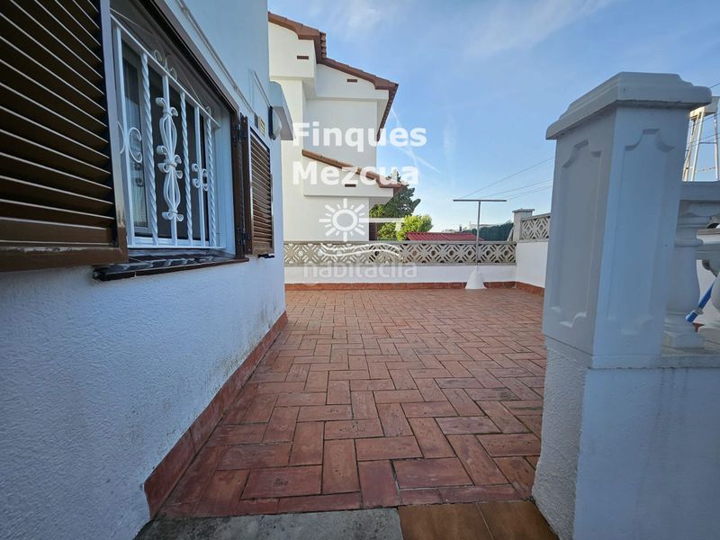 Foto 489f6911-7ce0-44ec-8fda-f73a25f97ed6. Casa amb calefacció aparcament a Marítima Sud Torredembarra