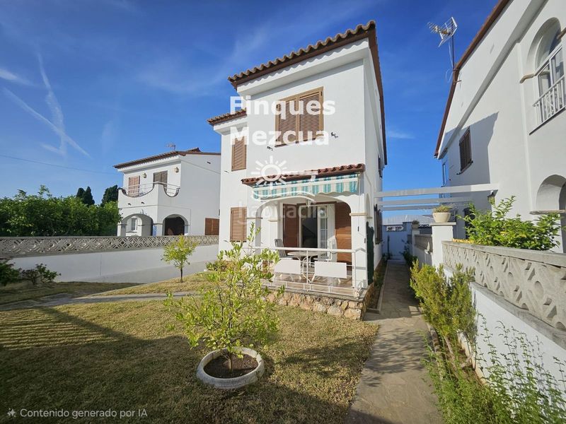 Foto 9ec2f462-6b54-4b28-ae02-a4b7ce0385c4. Casa amb calefacció aparcament a Marítima Sud Torredembarra