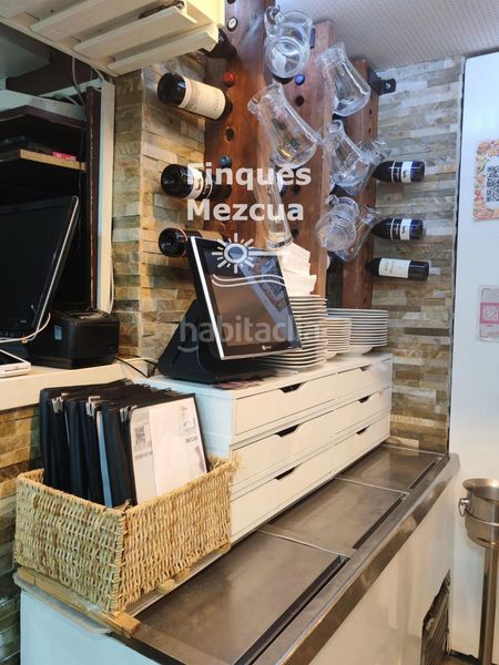 Foto 8a8fa4ec-2cb3-4d07-98ea-ca966615c5cc. Local comercial a Centre Castelldefels