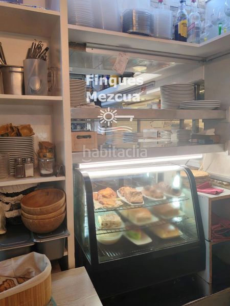 Foto acbbab52-eae2-411e-8cf7-1738c9d76479. Local comercial a Centre Castelldefels