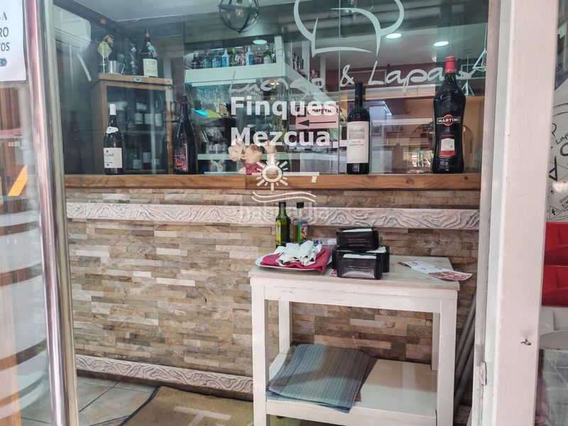 Foto c19fe135-34eb-472d-8e11-79e7b0ef6421. Local comercial a Centre Castelldefels