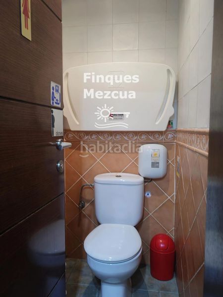 Foto d55f39b9-3097-486f-b6a3-3114c51e75eb. Local comercial a Centre Castelldefels
