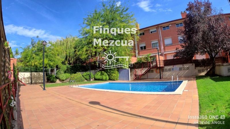 Foto 3a167d9e-cc71-436b-9b32-33316cb5d2df. Casa adosada pareada en sant cugat en Coll Favà Sant Cugat del Vallès