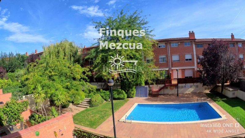 Foto 4254a102-f5d3-4ca1-b2bc-ea1cfe80053c. Casa adosada pareada en sant cugat en Coll Favà Sant Cugat del Vallès