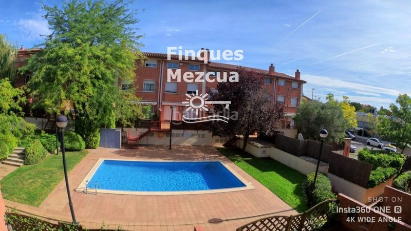Foto d618a9b9-8fa4-40d4-8550-88784d917236. Casa adosada pareada en sant cugat en Coll Favà Sant Cugat del Vallès