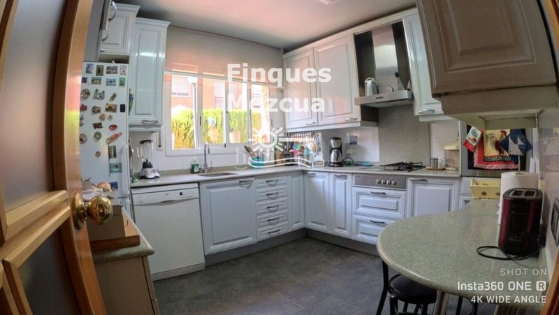 Foto f784aa43-d159-4499-82ff-61f3ba5ce912. Casa adosada pareada en sant cugat en Coll Favà Sant Cugat del Vallès