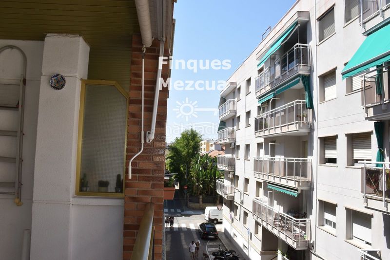 Foto f7a0914a-e5f6-4ec0-b44a-47db22aee2b6. Pis amb calefacció aparcament a Calafell platja Calafell